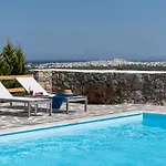 Seven Glinado Naxos
