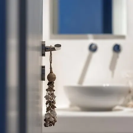 Apartment Seven