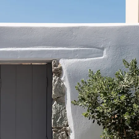 Seven * Glinado Naxos