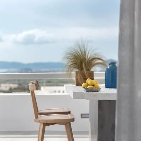 Seven Glinado Naxos