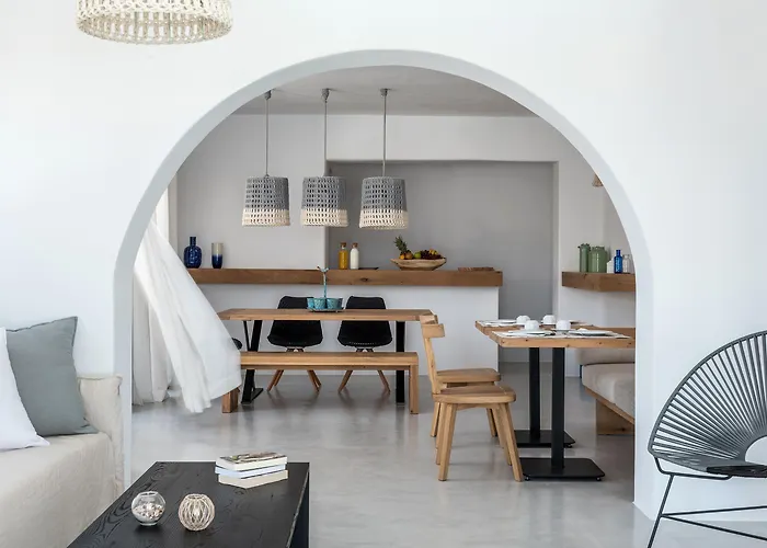 Seven * Glinado Naxos